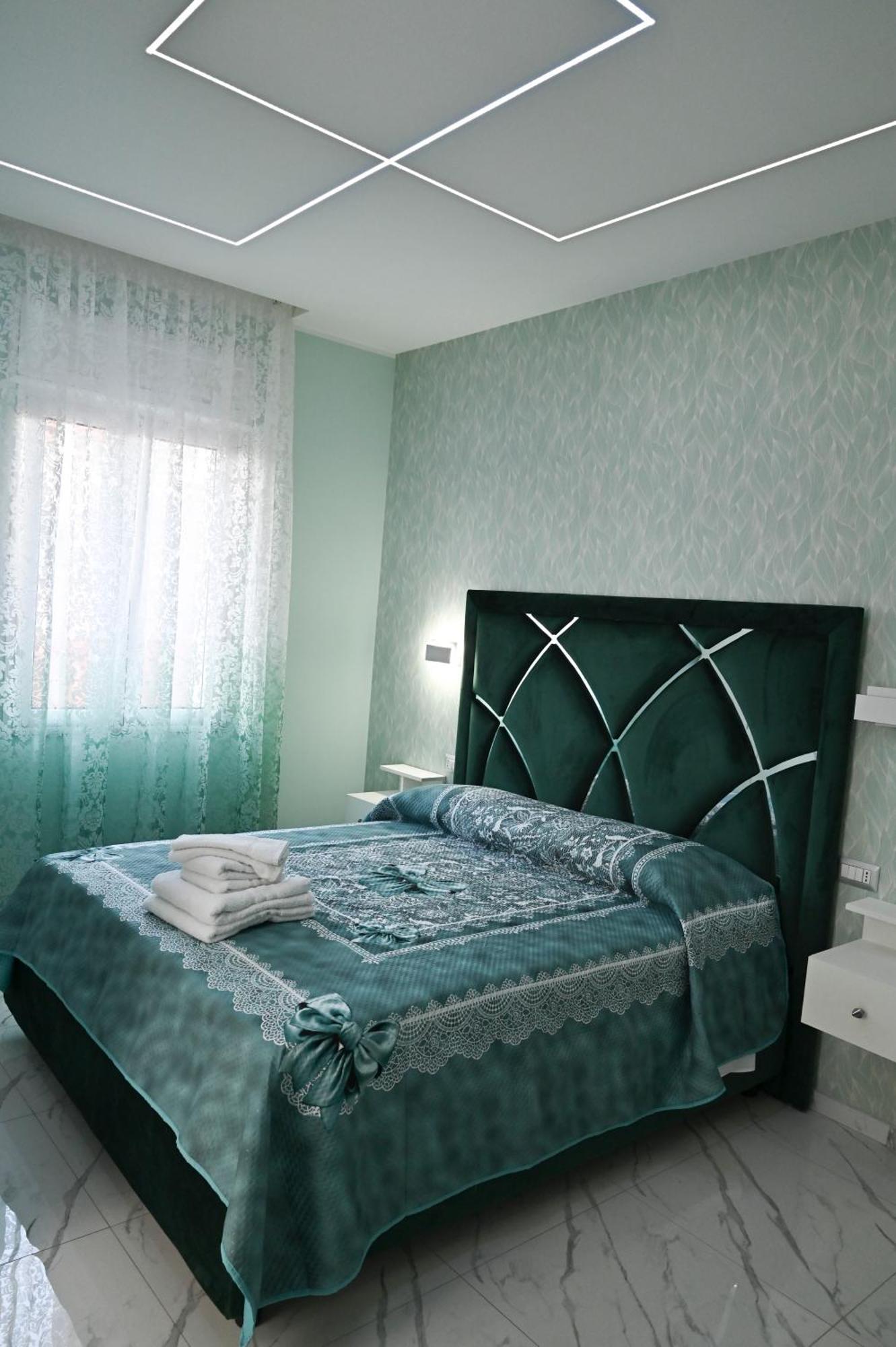 Bebsantaniellohouse1 Bed & Breakfast Naples Exterior photo